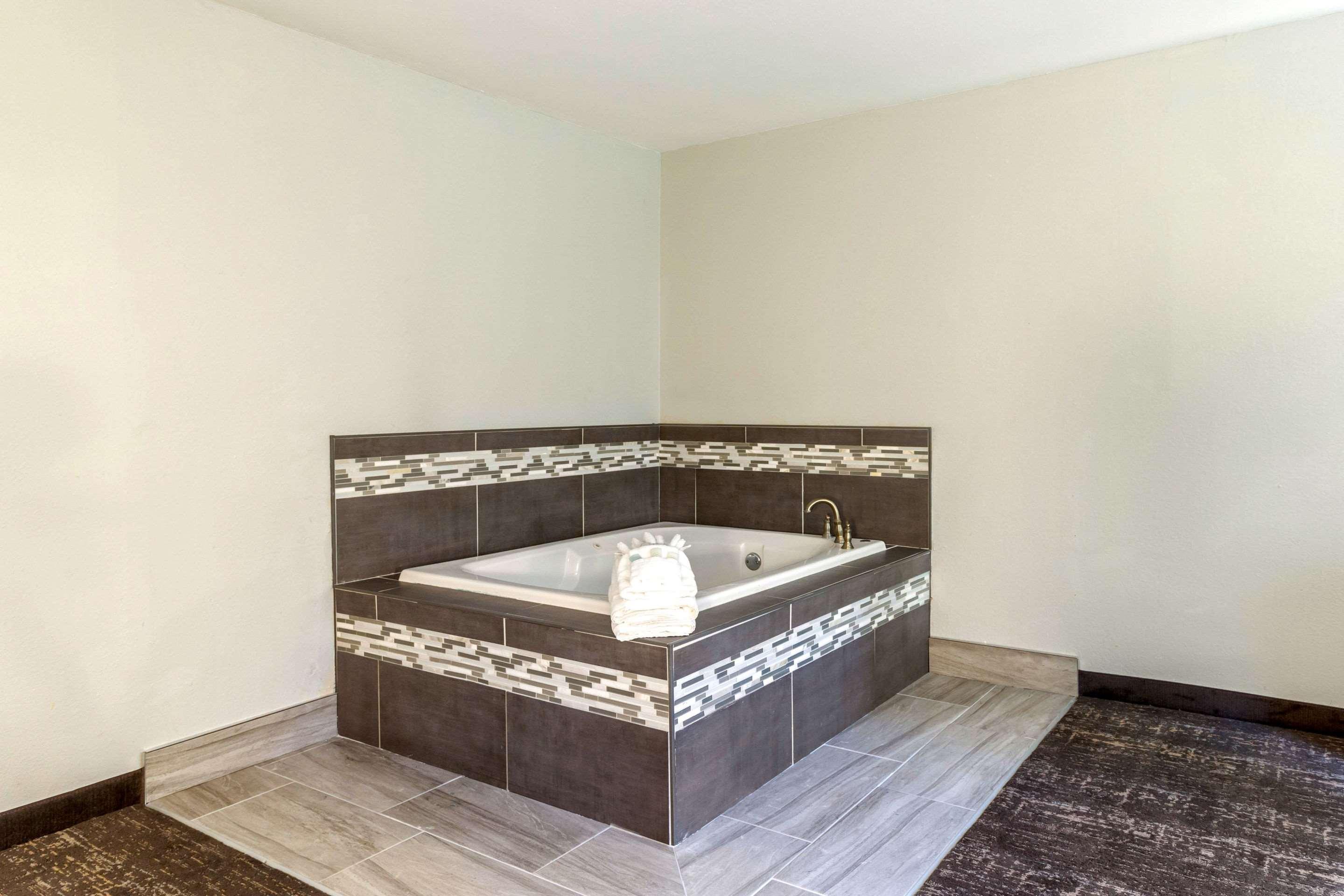 Quality Inn Дэнвилл Экстерьер фото