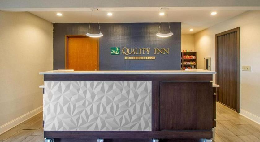 Quality Inn Дэнвилл Экстерьер фото